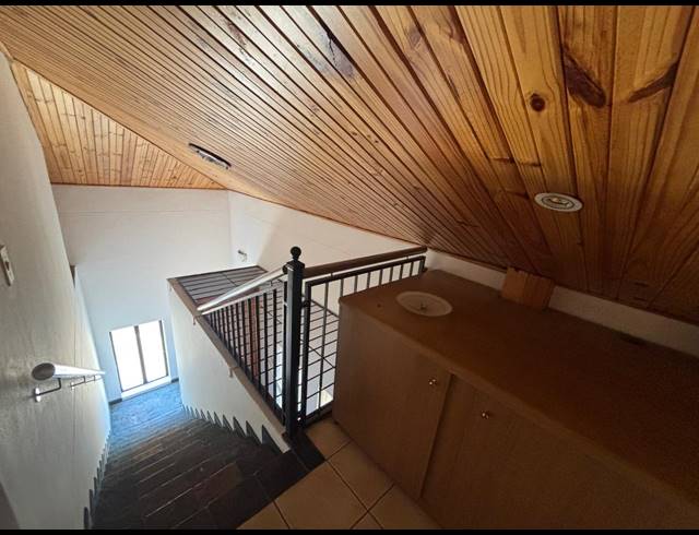 270M² OFFICE TO LET IN TYGER VALLEY